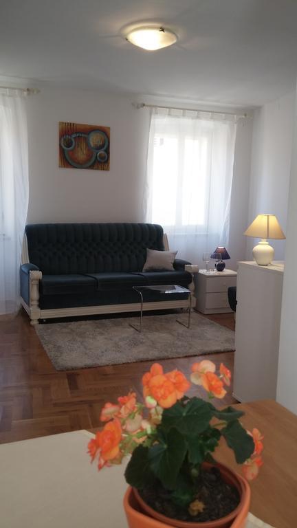 Arco Arina Apartment Пула Екстериор снимка